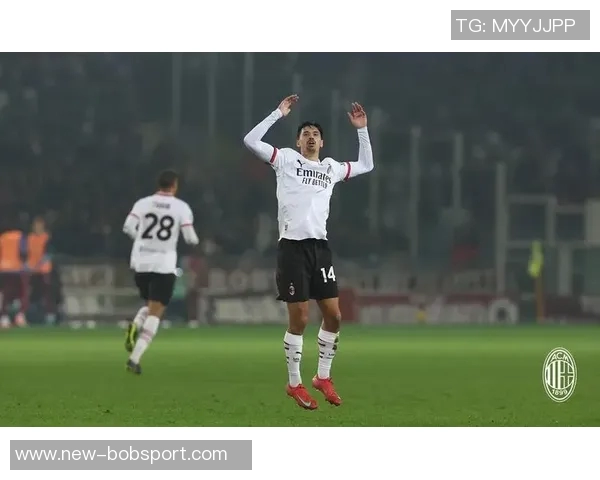 迈尼昂凭借7次扑救和点球扑救荣膺AC米兰对阵罗马最佳球员称号